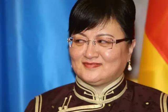 蒙古国总统夫人图片
