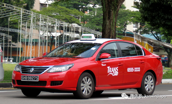 在新加坡搭出租車，車的顔色和計價有關嗎？