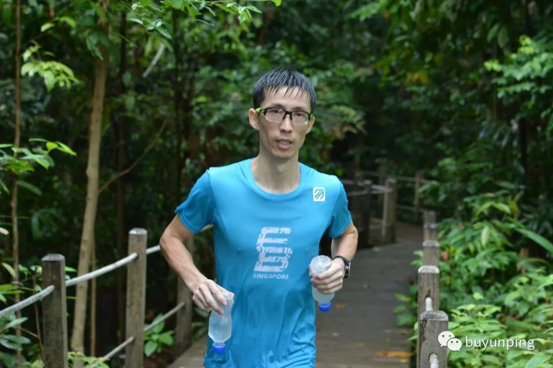 新加坡最高峰的跑山越野賽，冠軍竟然是一位陪讀媽媽？