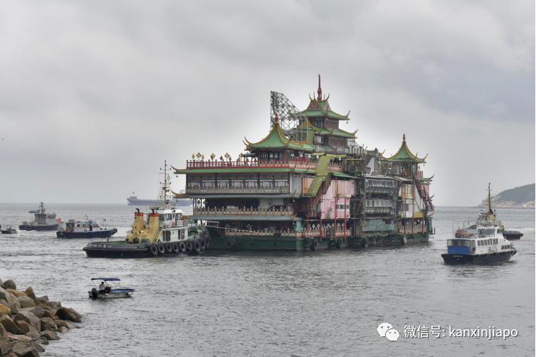 承載著幾代人回憶的香港珍寶海鮮舫，在南中國海沉沒