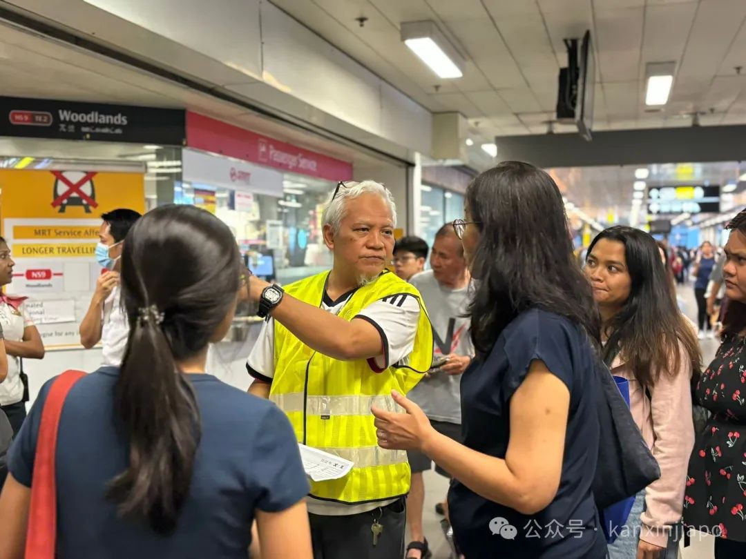 新加坡地铁“罢工”，警察和民防部队都来了