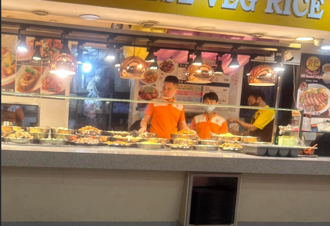 3肉1菜$21！新加坡再爆天价杂菜饭，网友直呼贵的离谱
